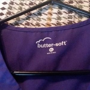 XL Butter-soft scrubs